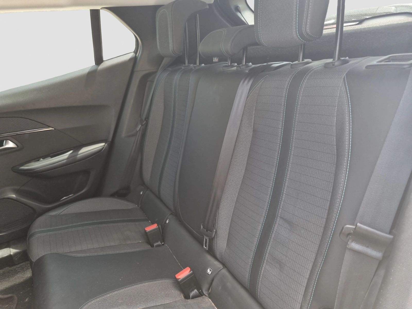 Immagine 10 Peugeot 2008