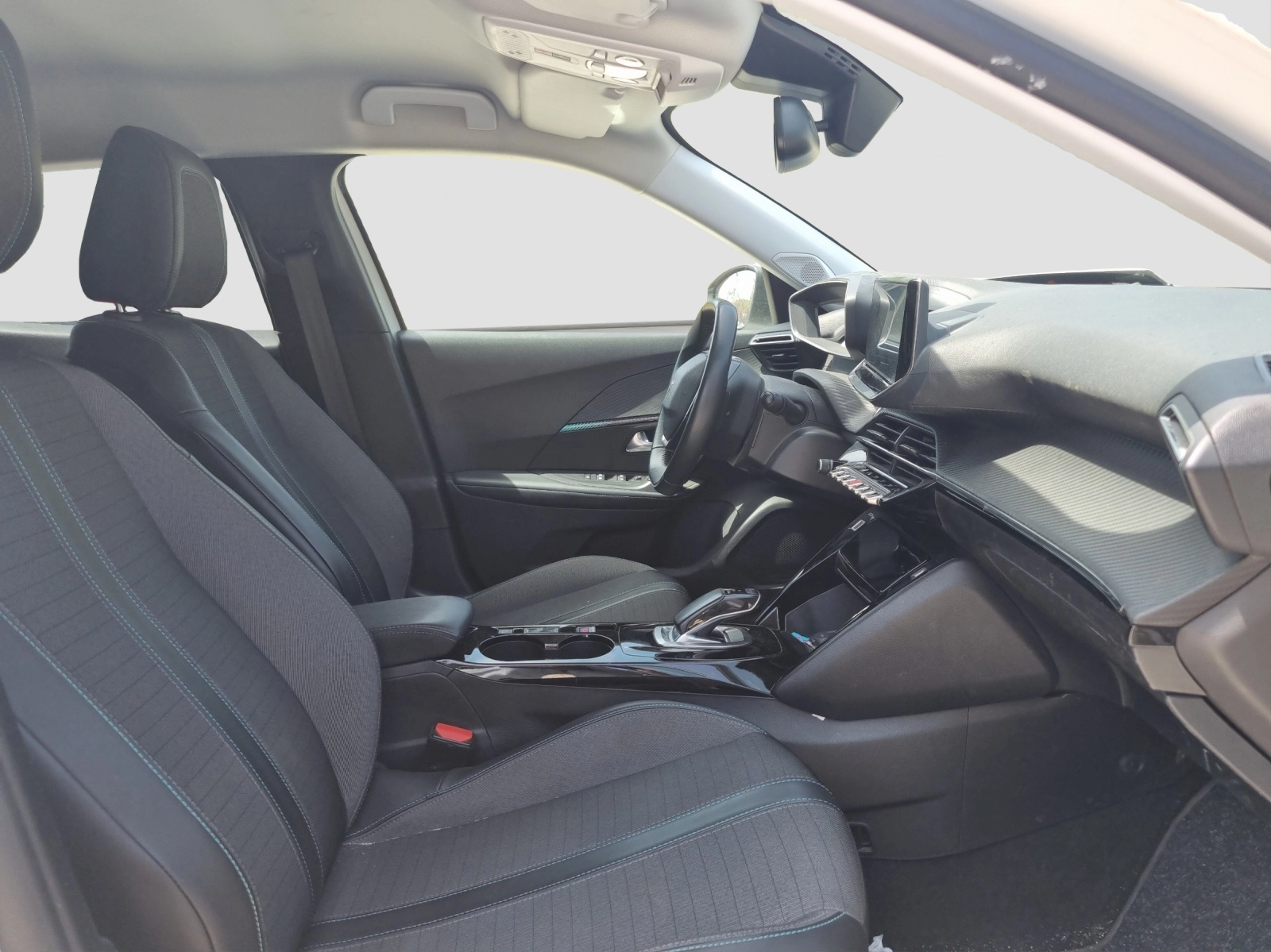 Immagine 12 Peugeot 2008