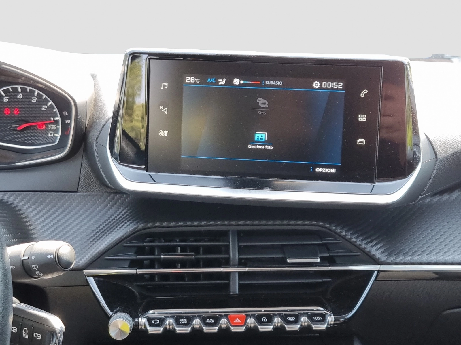 Immagine 15 Peugeot 2008