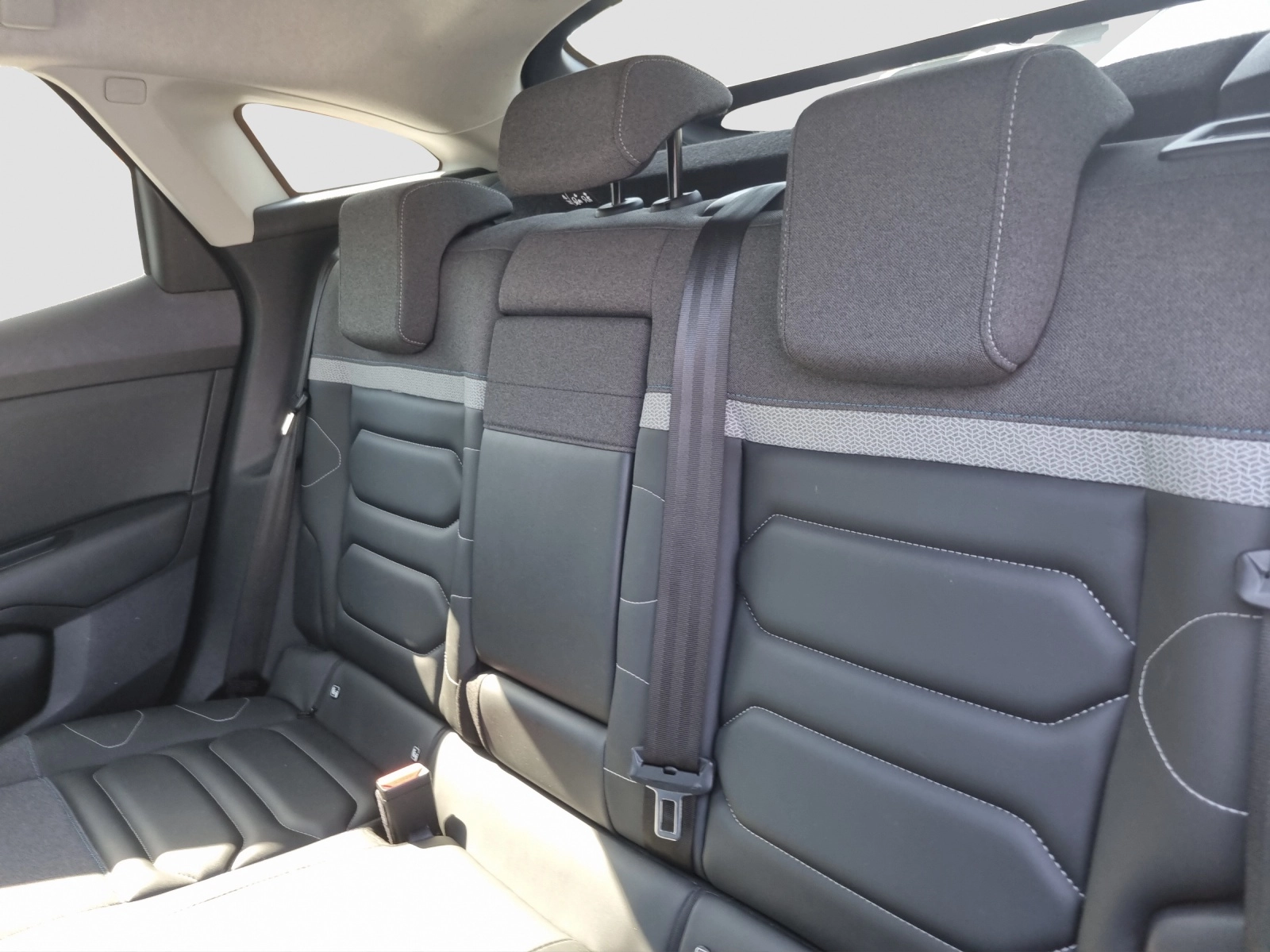 Immagine 10 Citroen E-C4