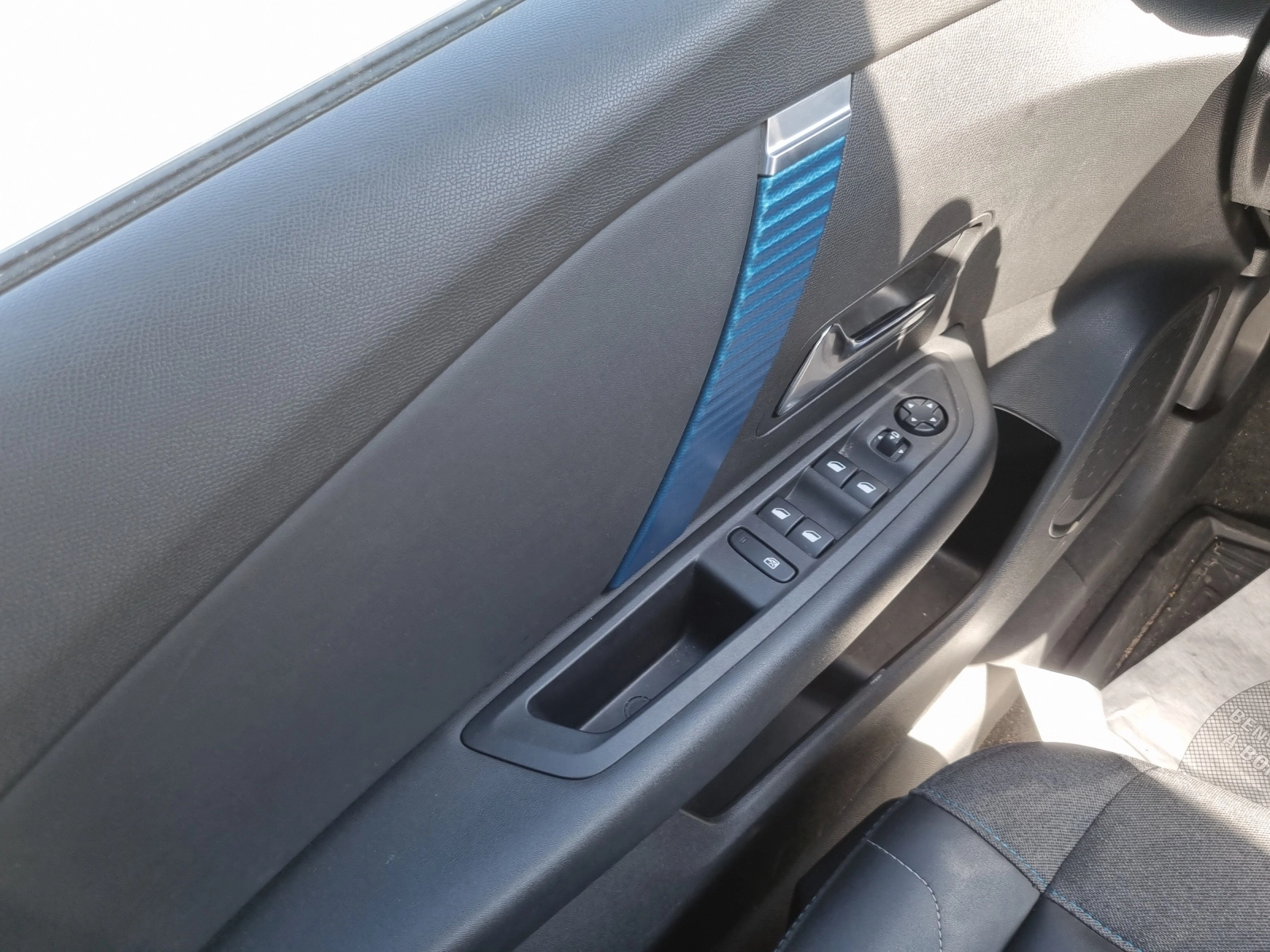 Immagine 17 Citroen E-C4