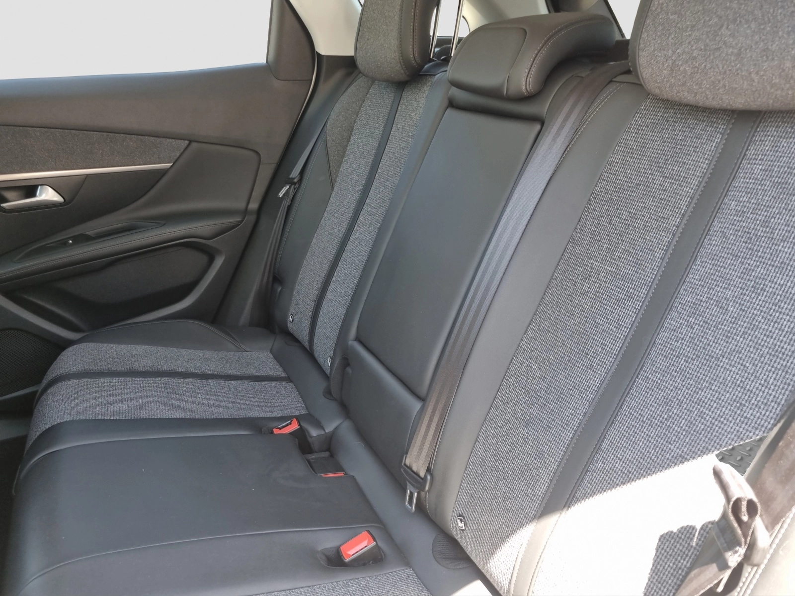 Immagine 10 Peugeot 3008