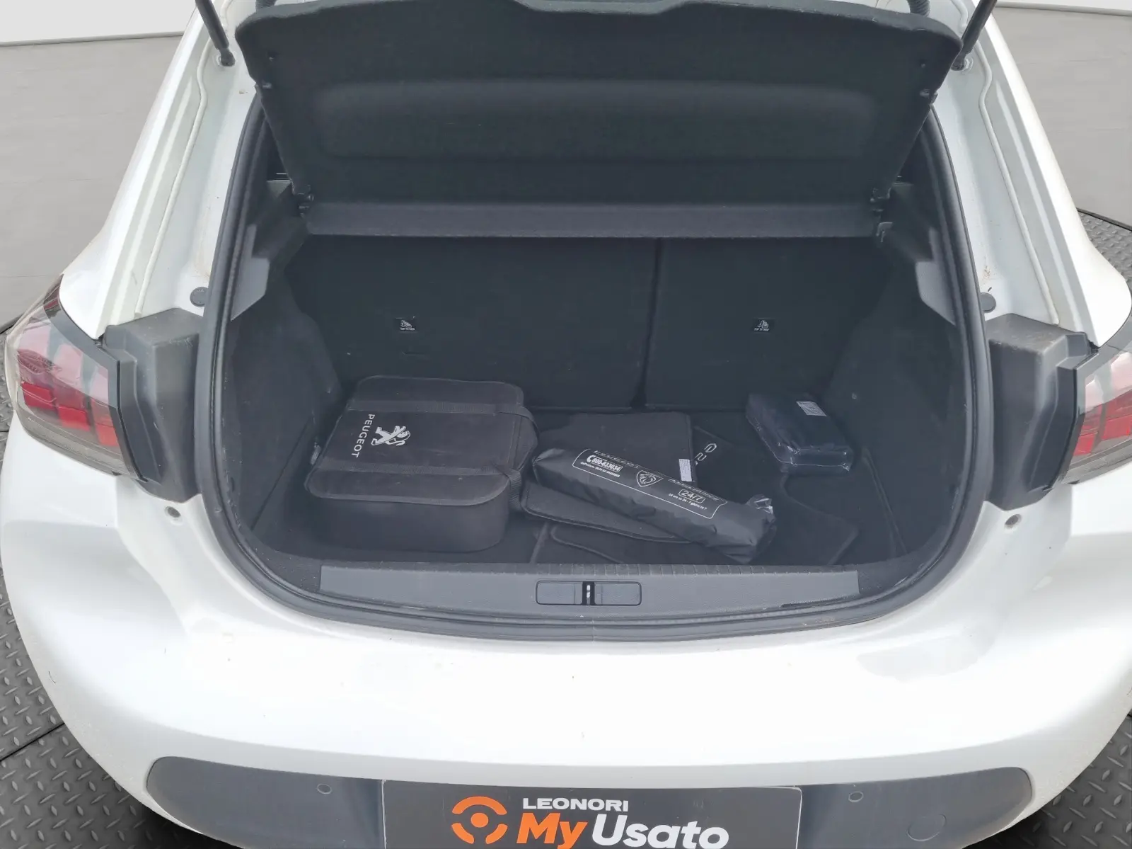 Immagine 11 Peugeot 208