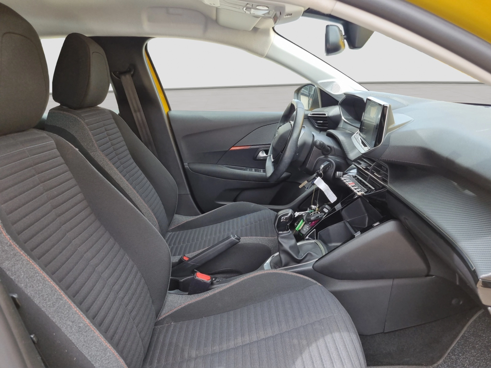 Immagine 12 Peugeot 208