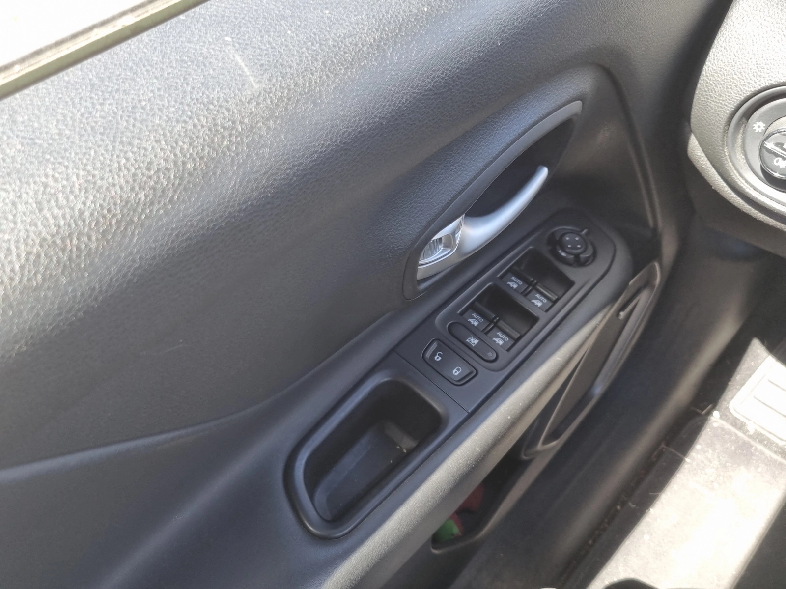 Immagine 17 Jeep Renegade