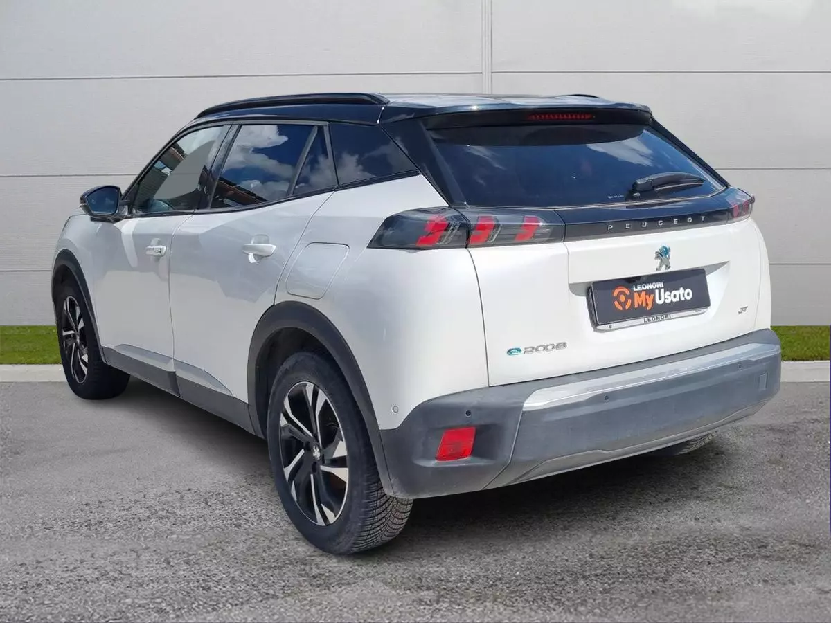 Immagine 5 Peugeot 2008