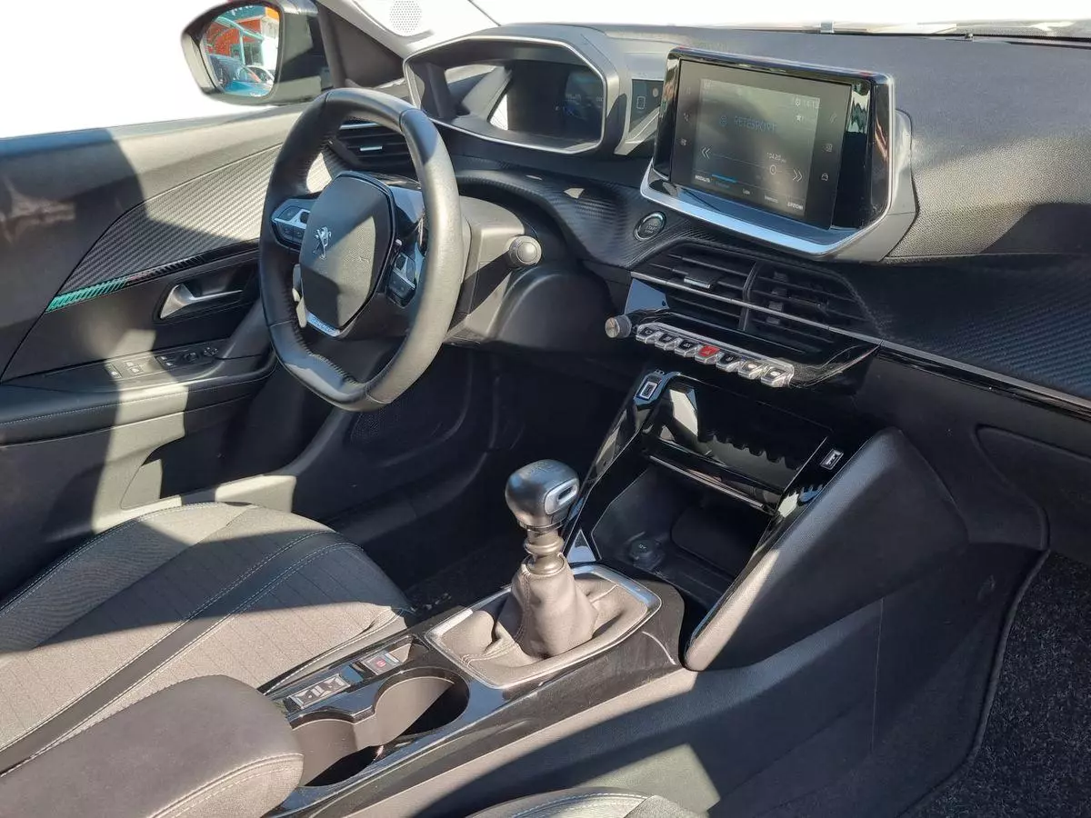 Immagine 14 Peugeot 2008