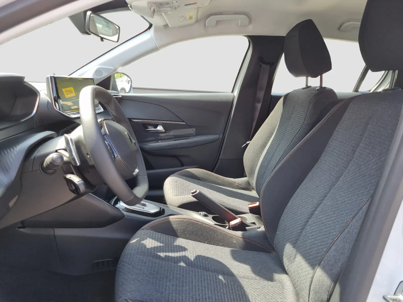 Immagine 9 Peugeot 208