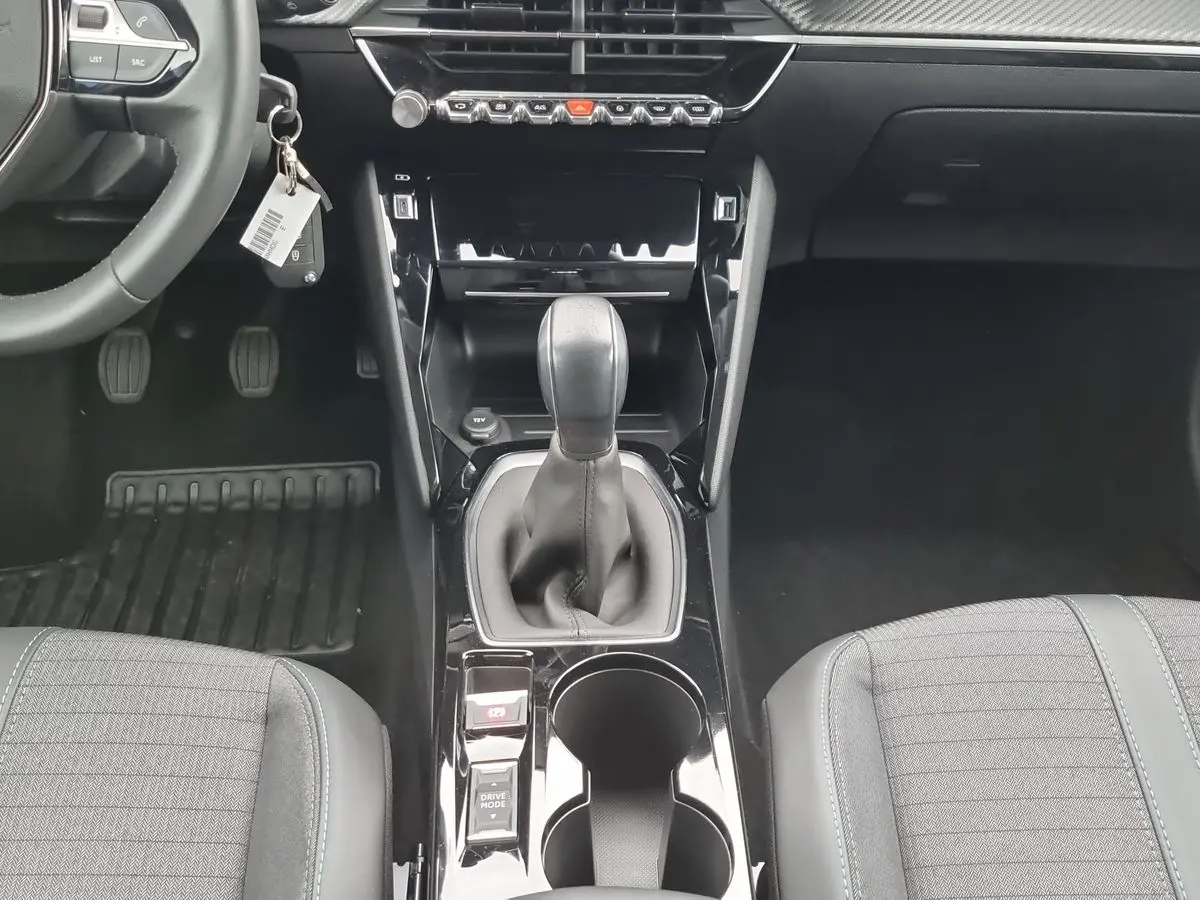 Immagine 11 Peugeot 208