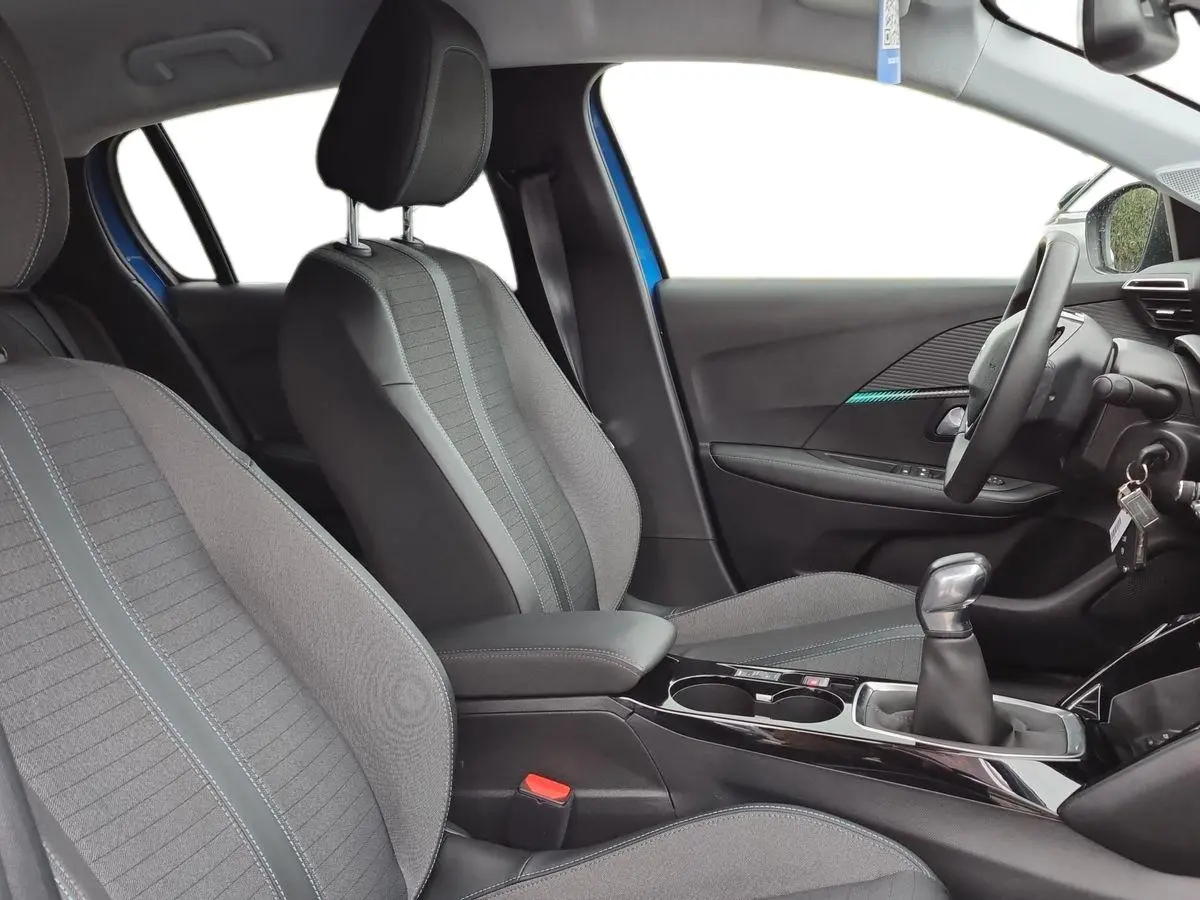 Immagine 15 Peugeot 208