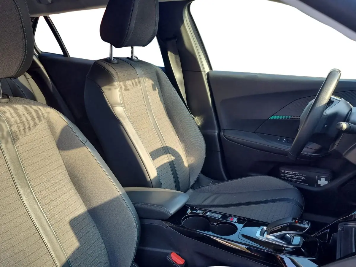 Immagine 15 Peugeot 2008