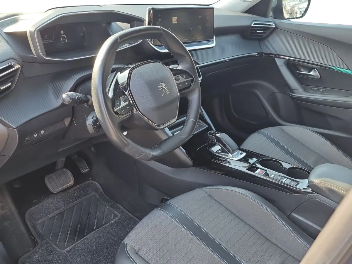 Immagine 9 Peugeot 2008