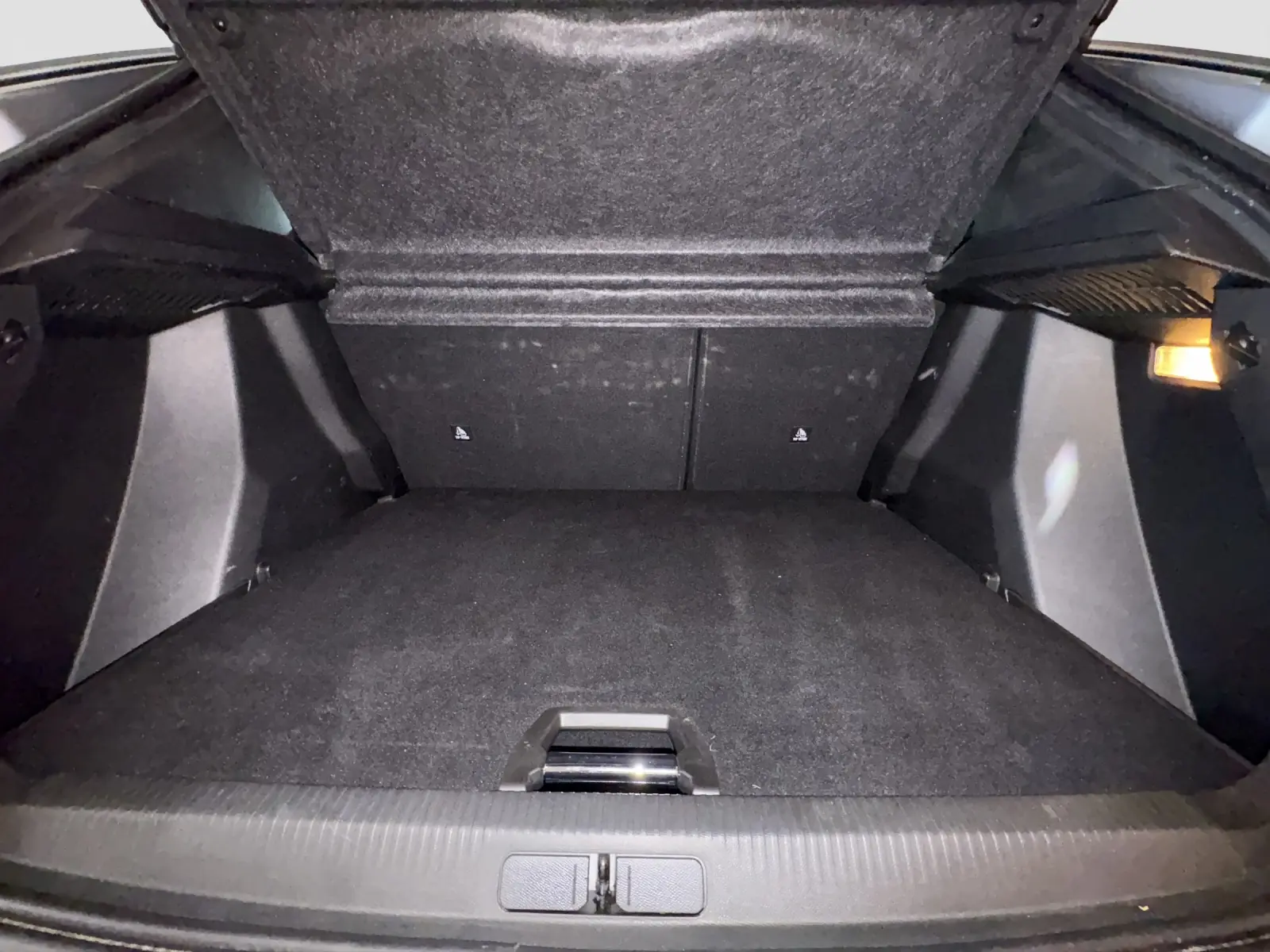 Immagine 11 Peugeot 2008