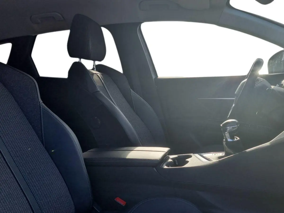 Immagine 15 Peugeot 3008