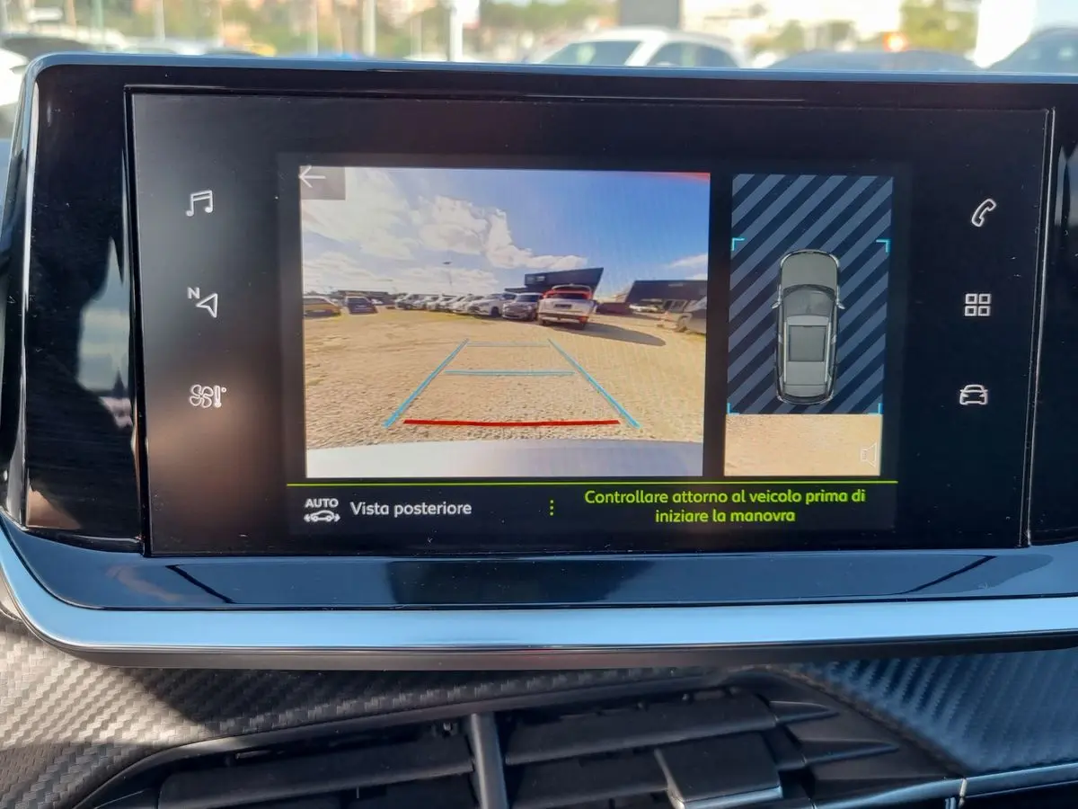 Immagine 16 Peugeot 2008