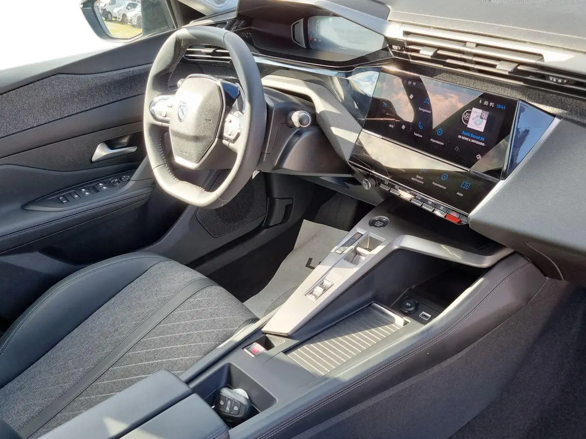 Immagine 14 Peugeot 408