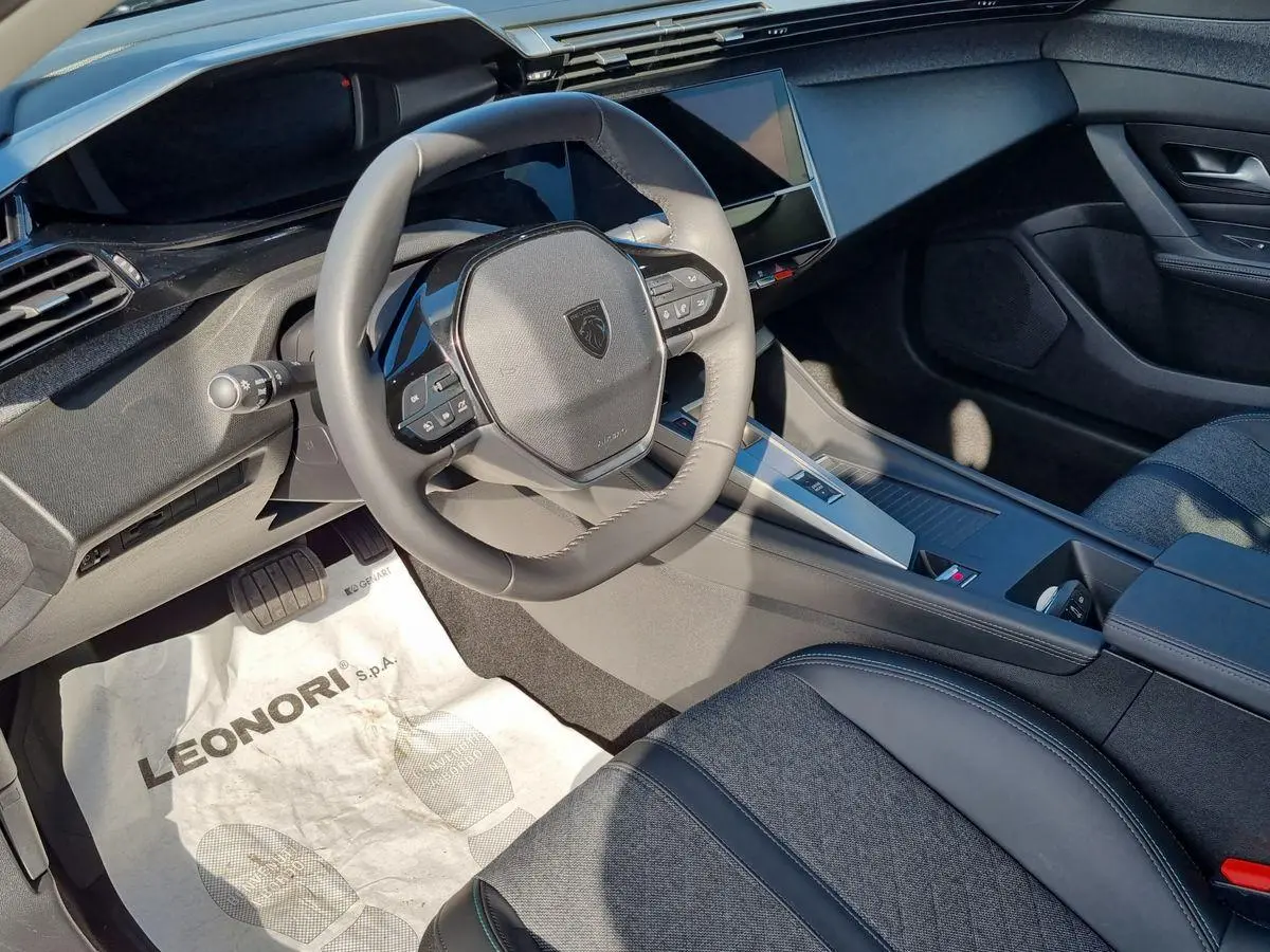 Immagine 9 Peugeot 408