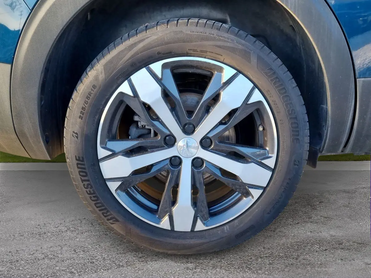 Immagine 8 Peugeot 5008