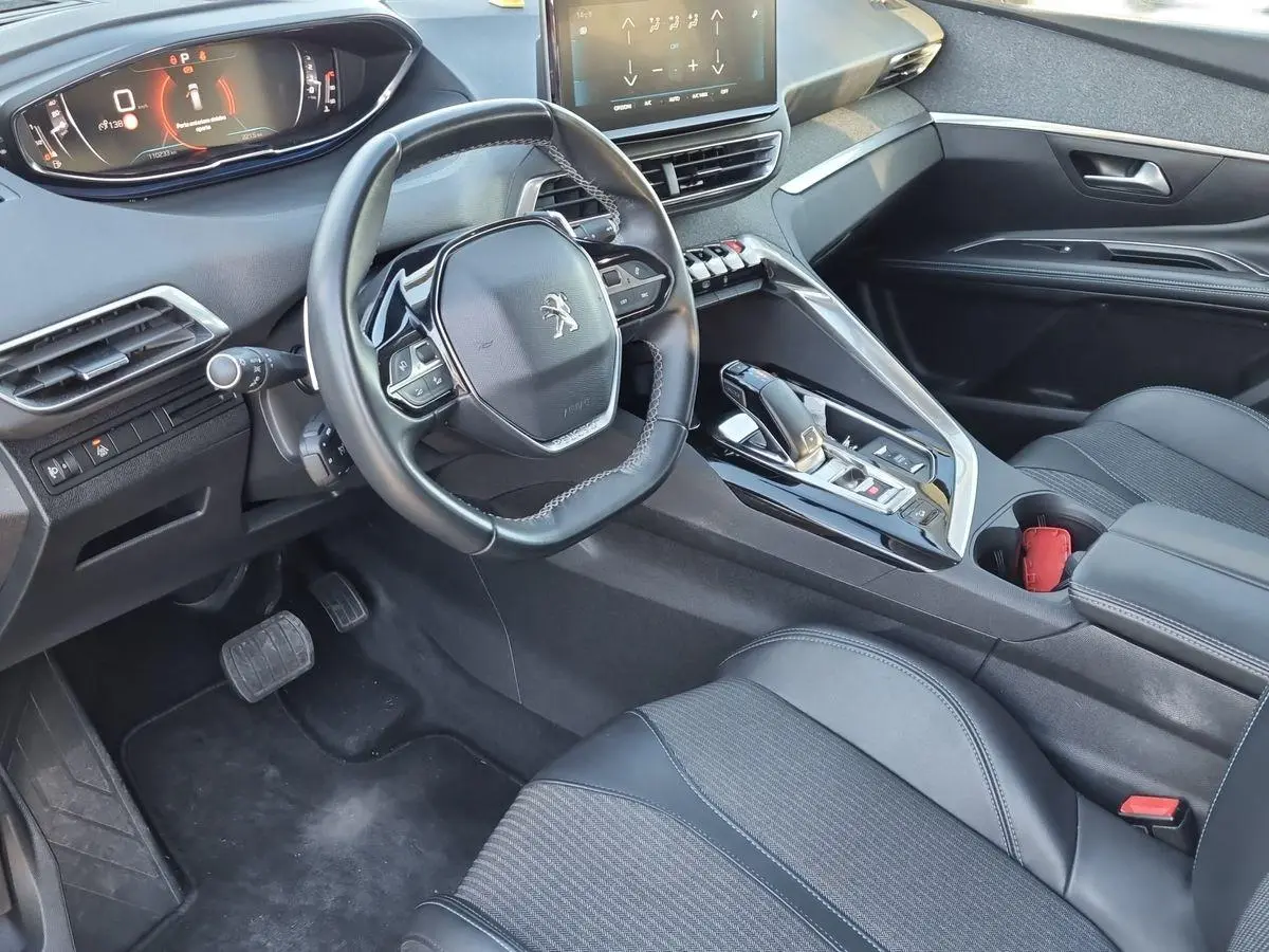 Immagine 9 Peugeot 5008