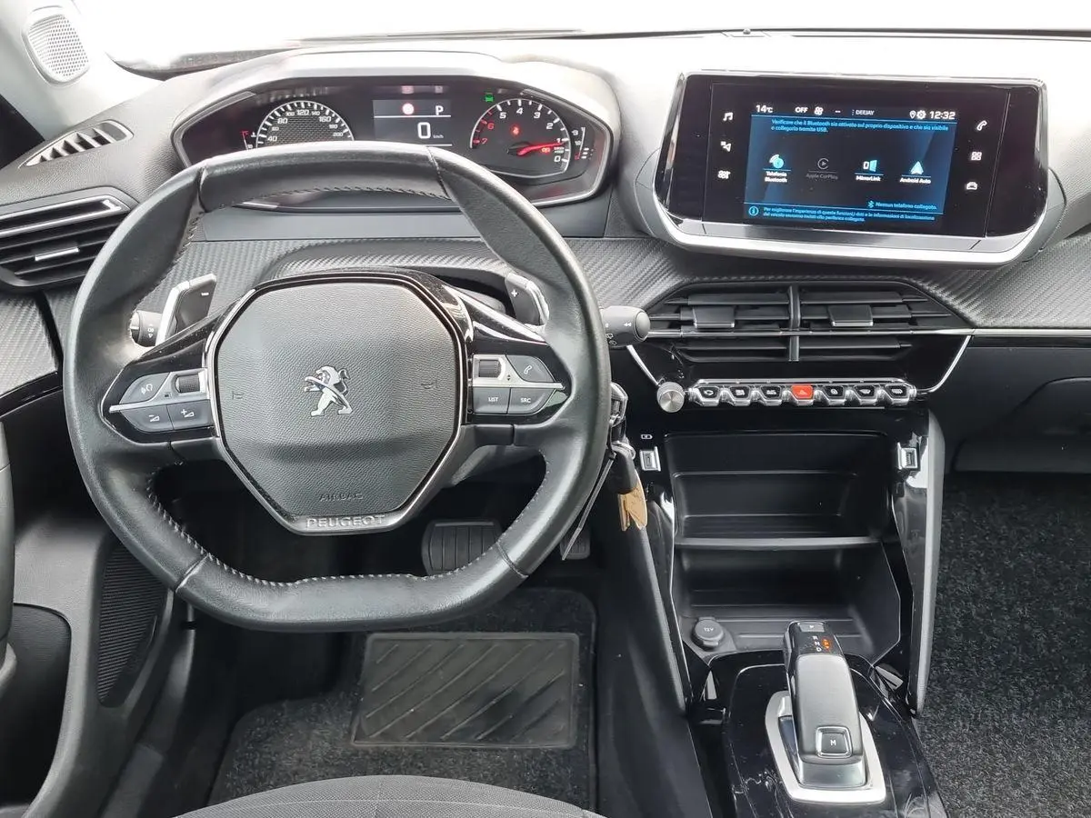 Immagine 10 Peugeot 2008