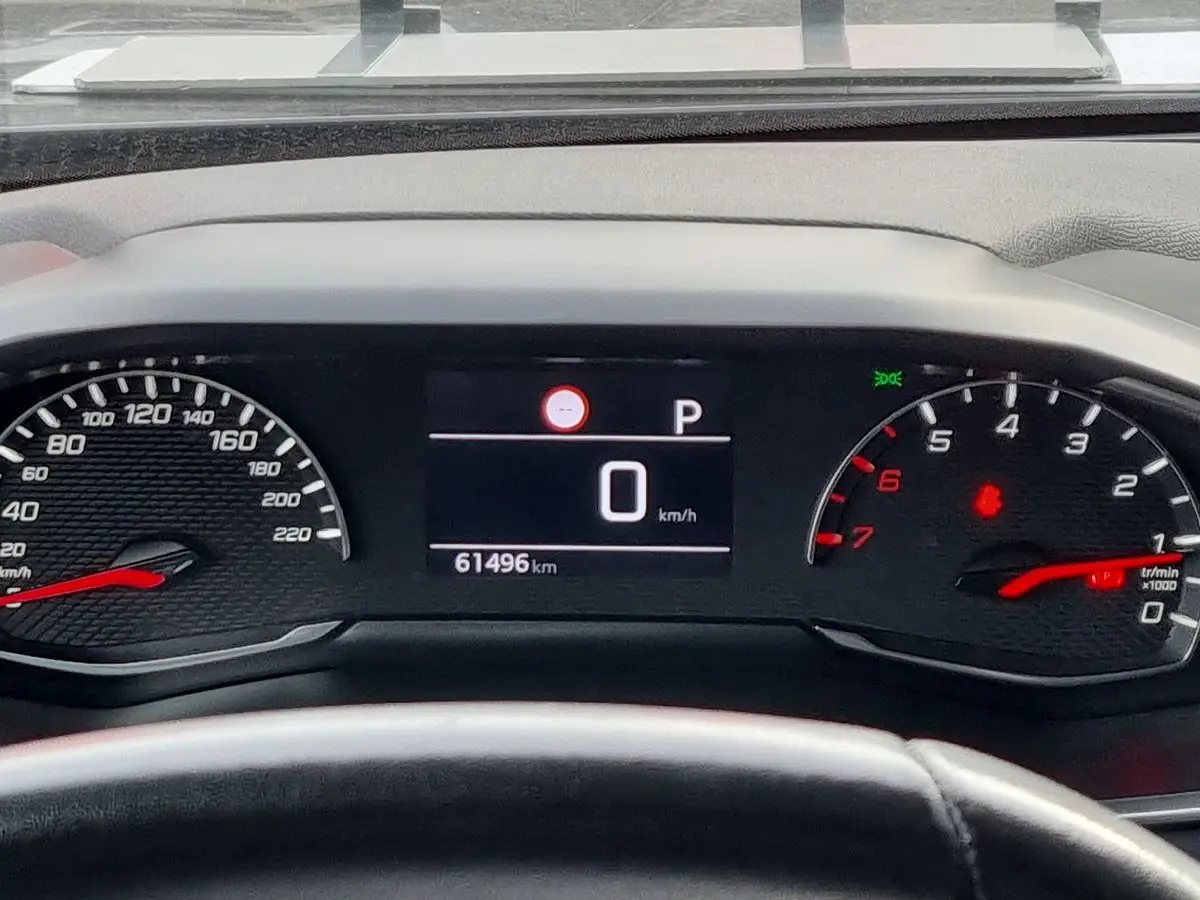 Immagine 12 Peugeot 2008