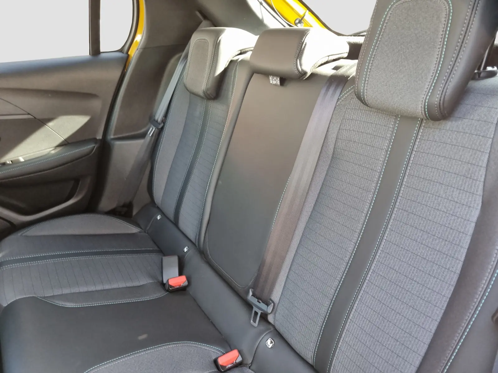 Immagine 10 Peugeot 208