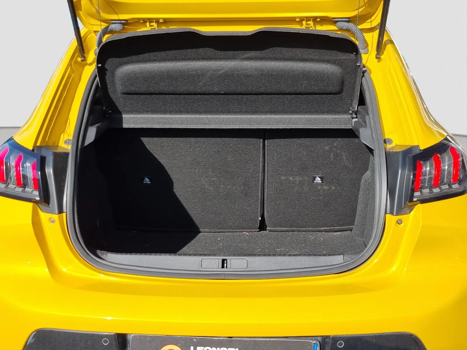 Immagine 11 Peugeot 208