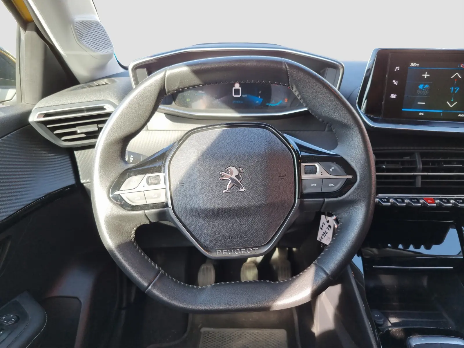 Immagine 16 Peugeot 208