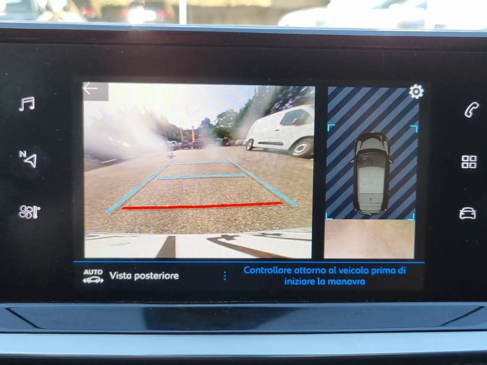 Immagine 19 Peugeot 208