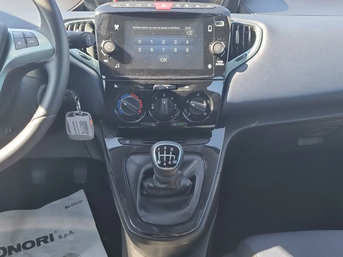 Immagine 11 Lancia Ypsilon