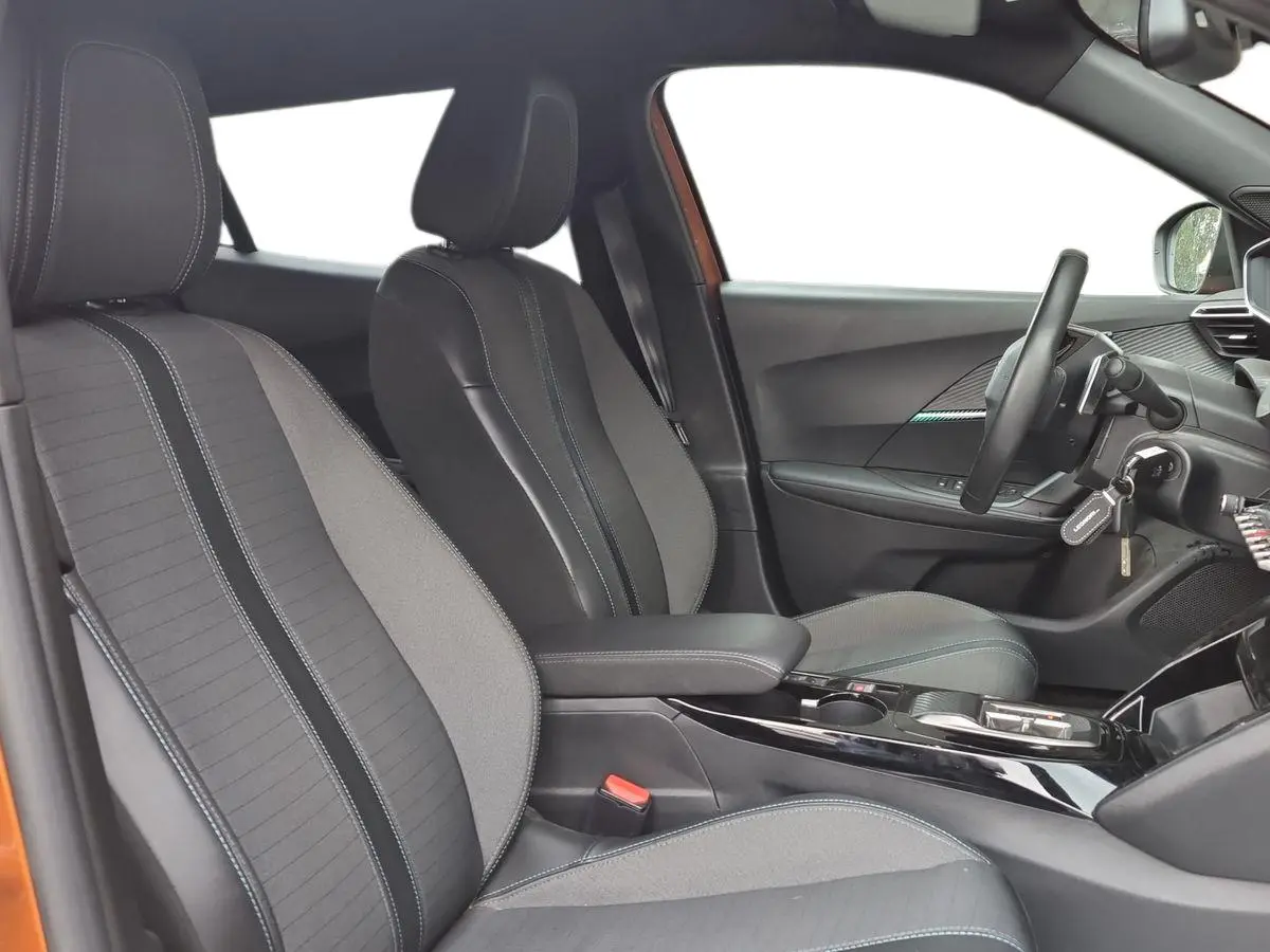 Immagine 15 Peugeot 2008