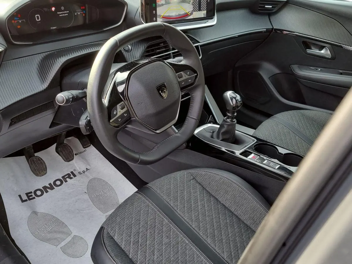 Immagine 9 Peugeot 208