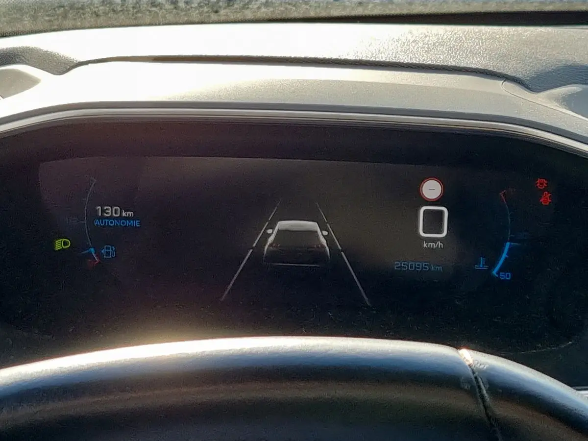 Immagine 12 Peugeot 2008