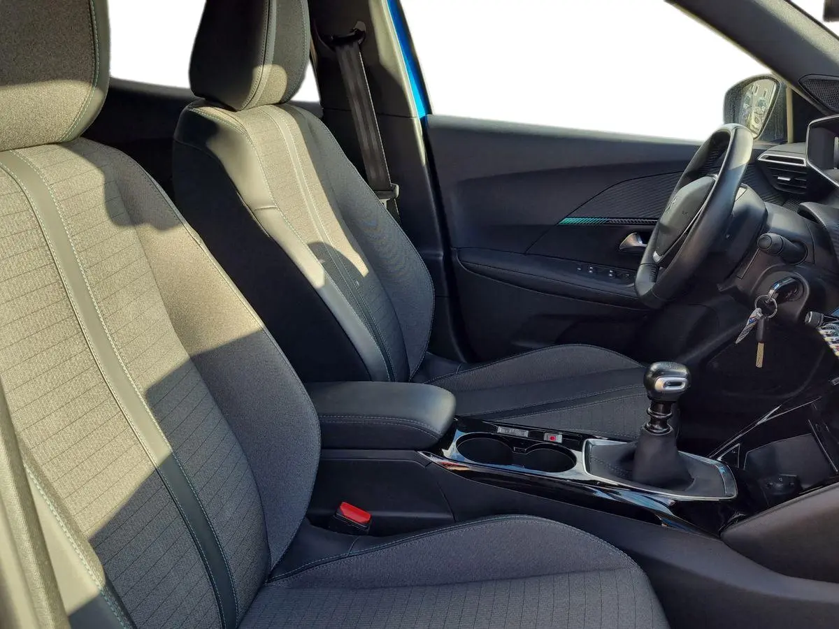 Immagine 15 Peugeot 2008