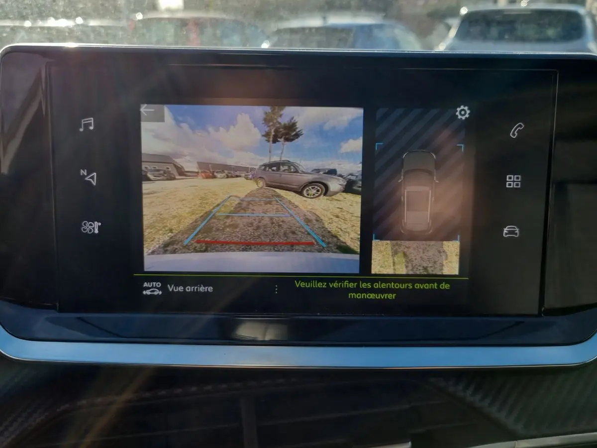 Immagine 16 Peugeot 2008