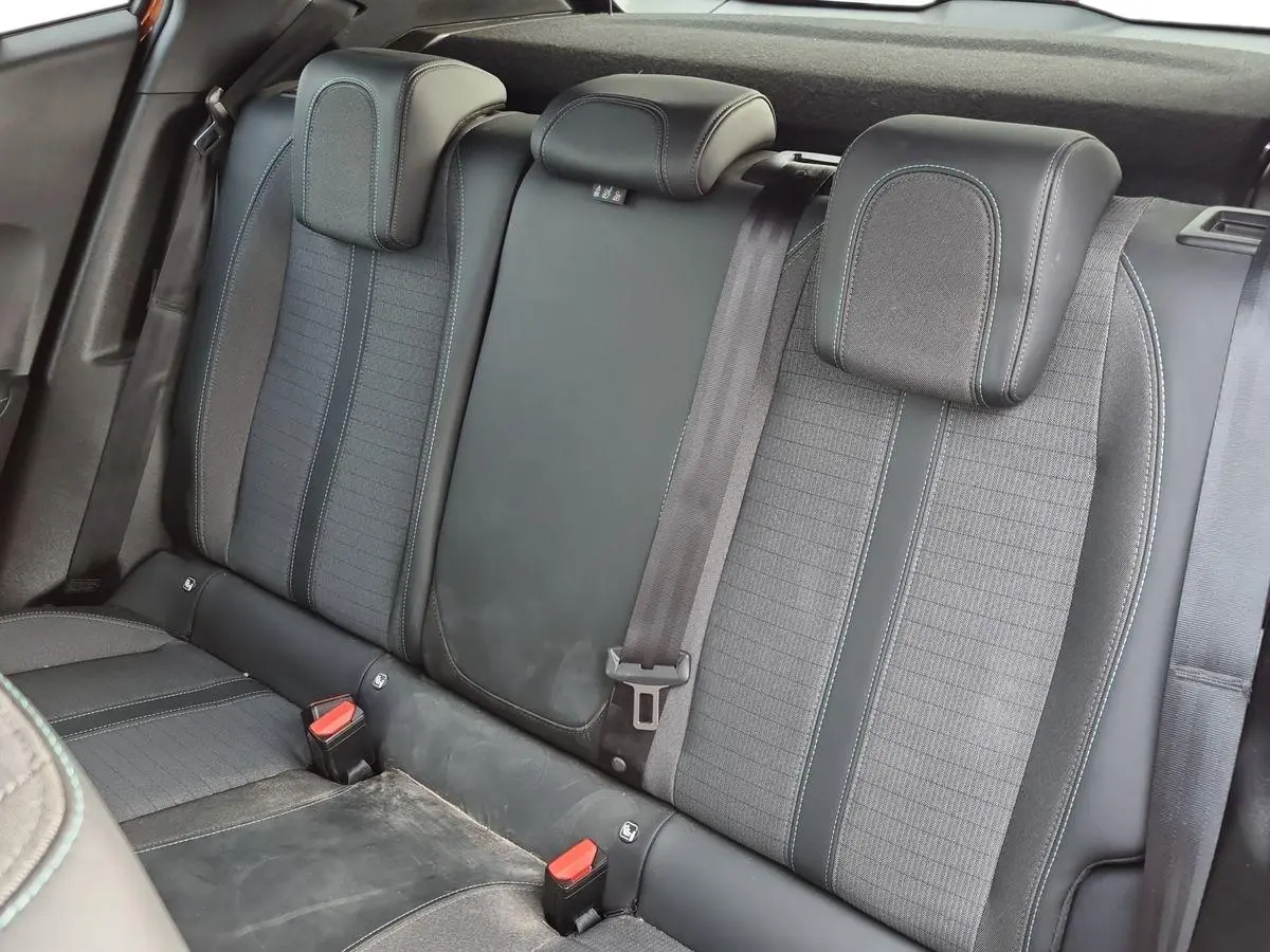 Immagine 13 Peugeot 2008