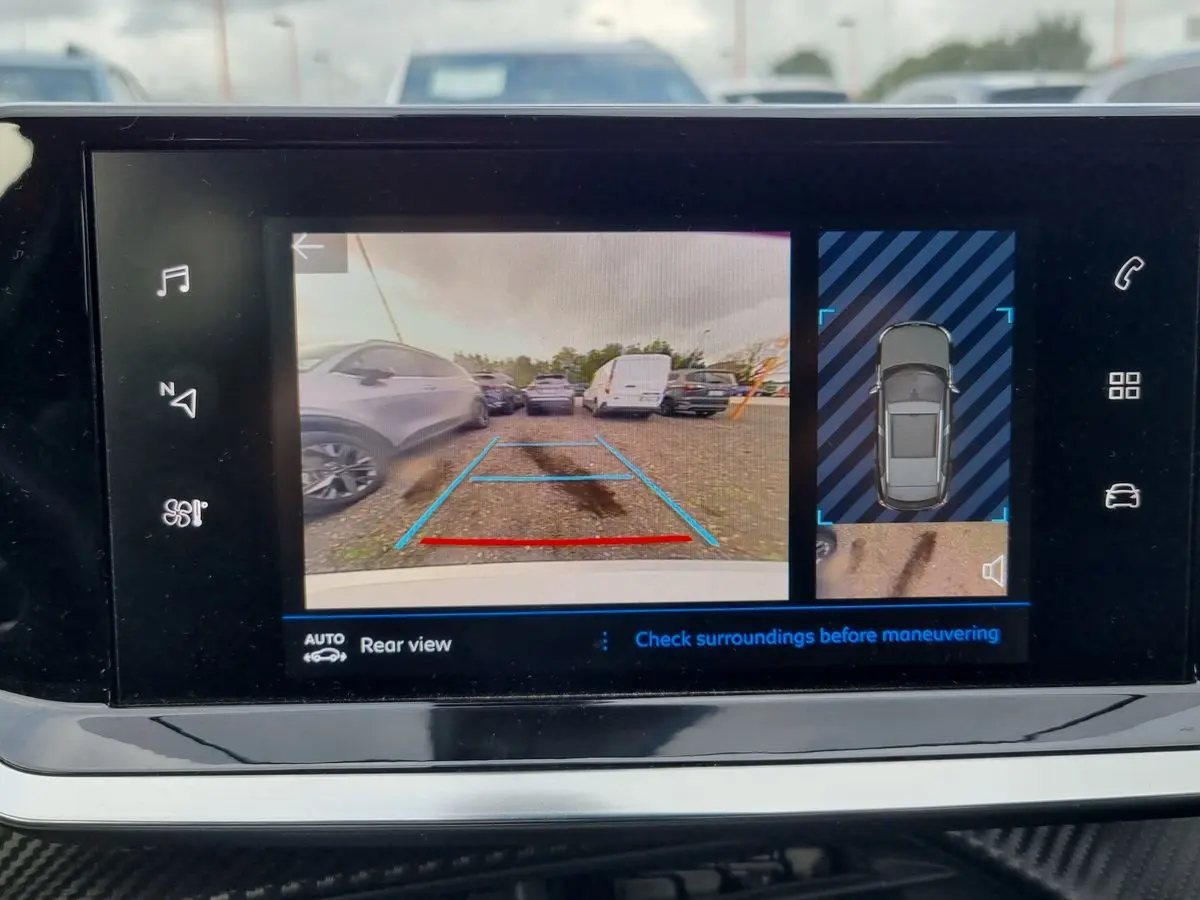 Immagine 16 Peugeot 2008