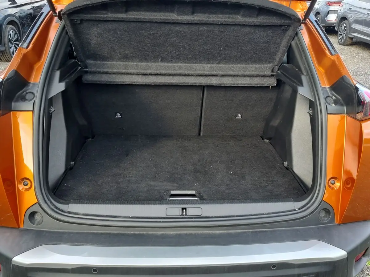 Immagine 7 Peugeot 2008