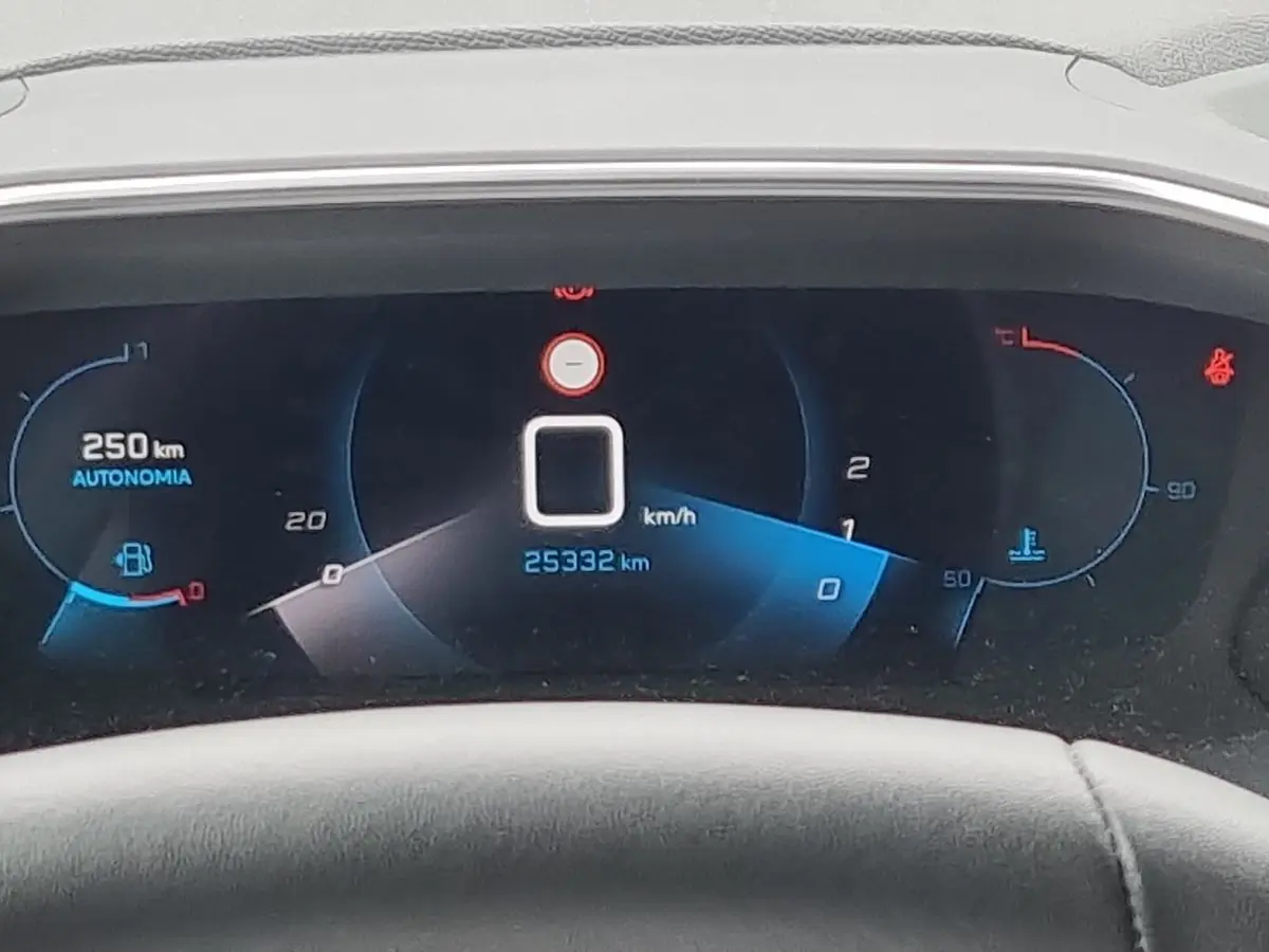 Immagine 12 Peugeot 2008