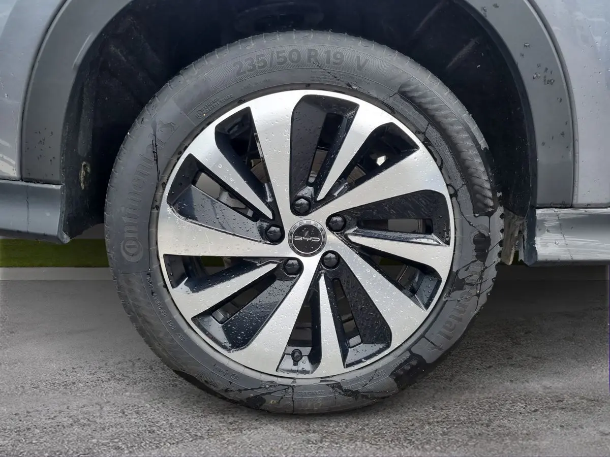 Immagine 8 BYD Seal U DM-i