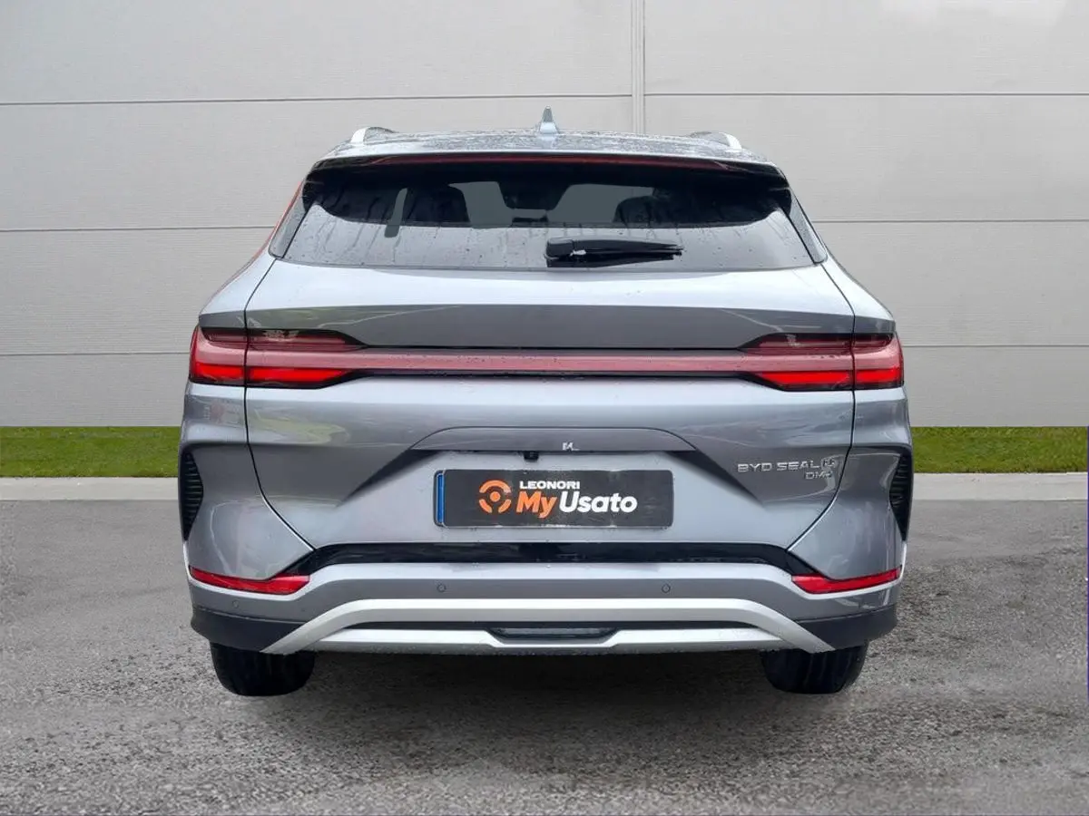 Immagine 6 BYD Seal U DM-i
