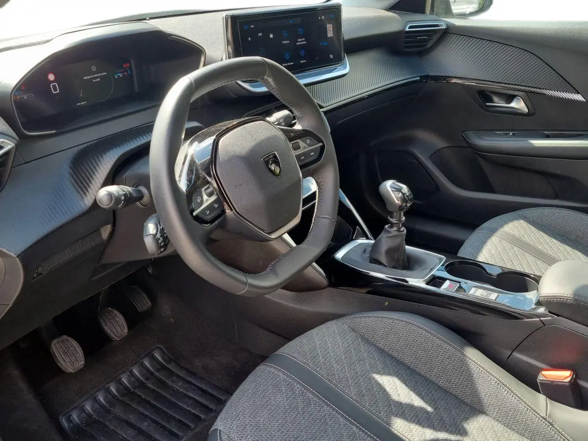 Immagine 9 Peugeot 208