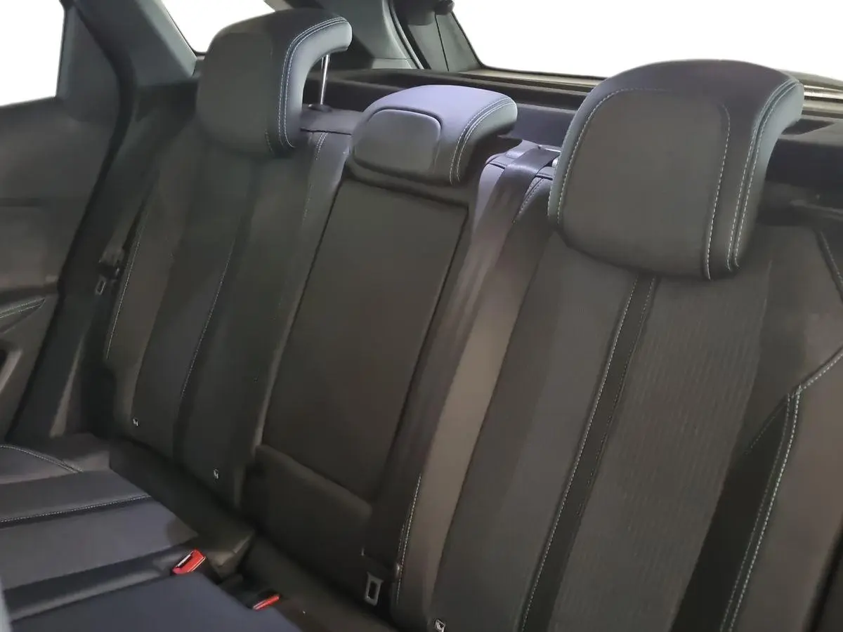 Immagine 13 Peugeot 3008