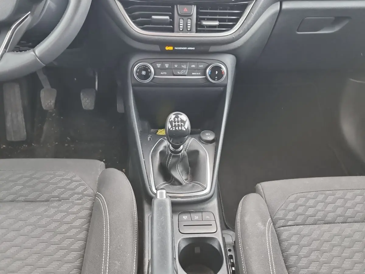 Immagine 11 Ford Fiesta Titanium