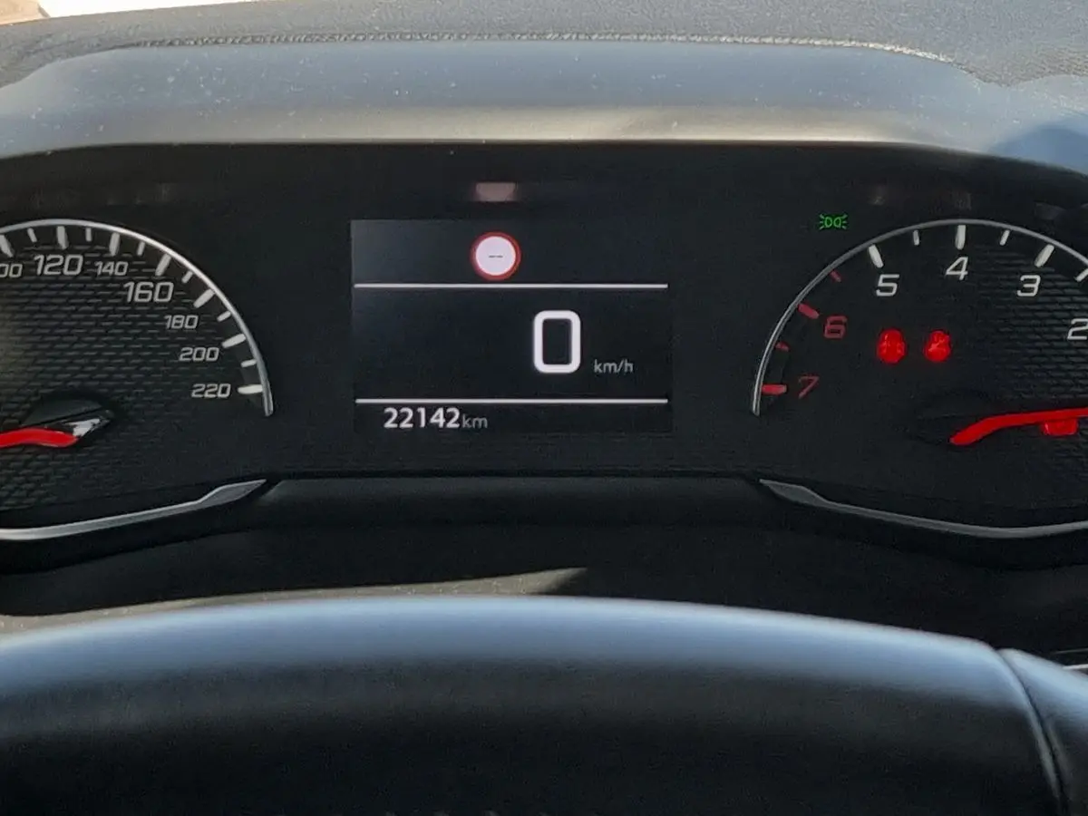 Immagine 12 Peugeot 208