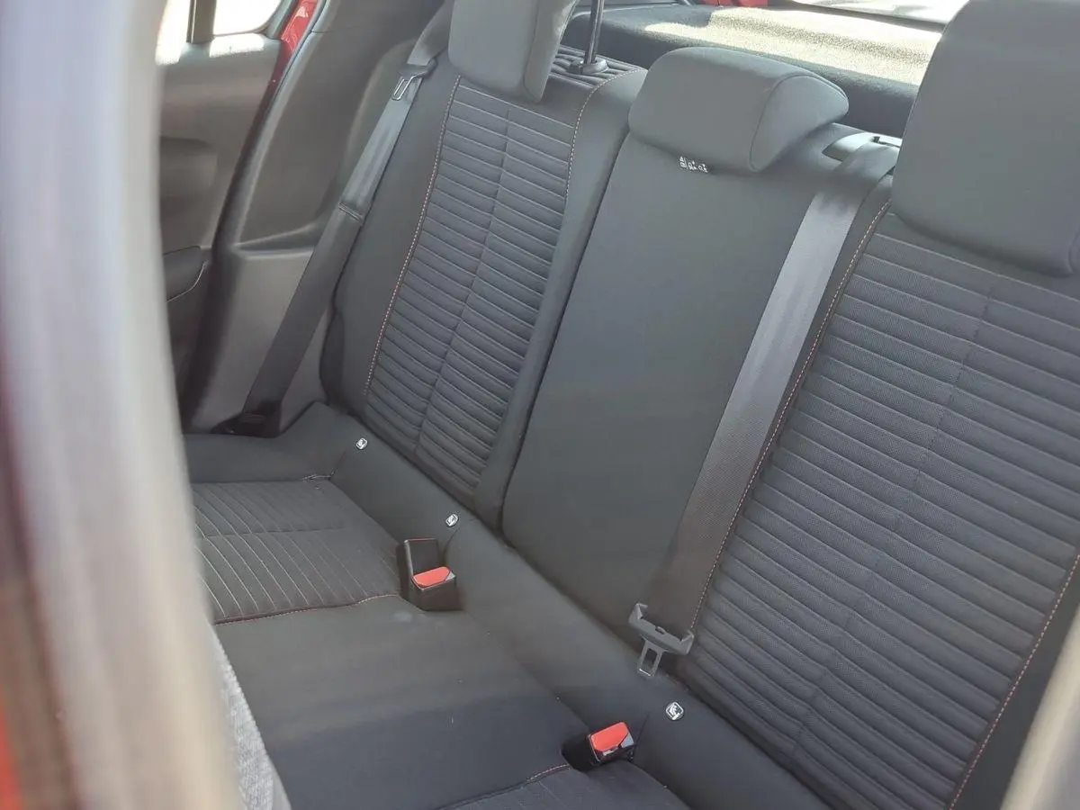 Immagine 13 Peugeot 208