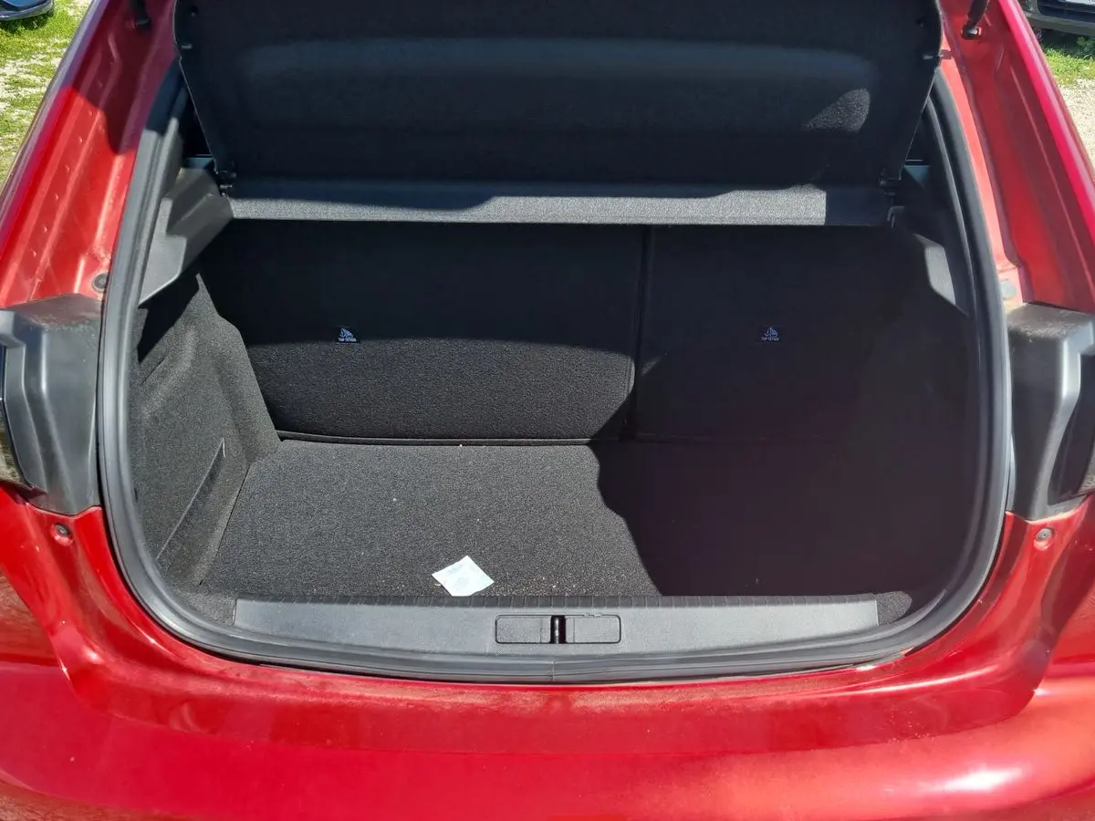 Immagine 7 Peugeot 208