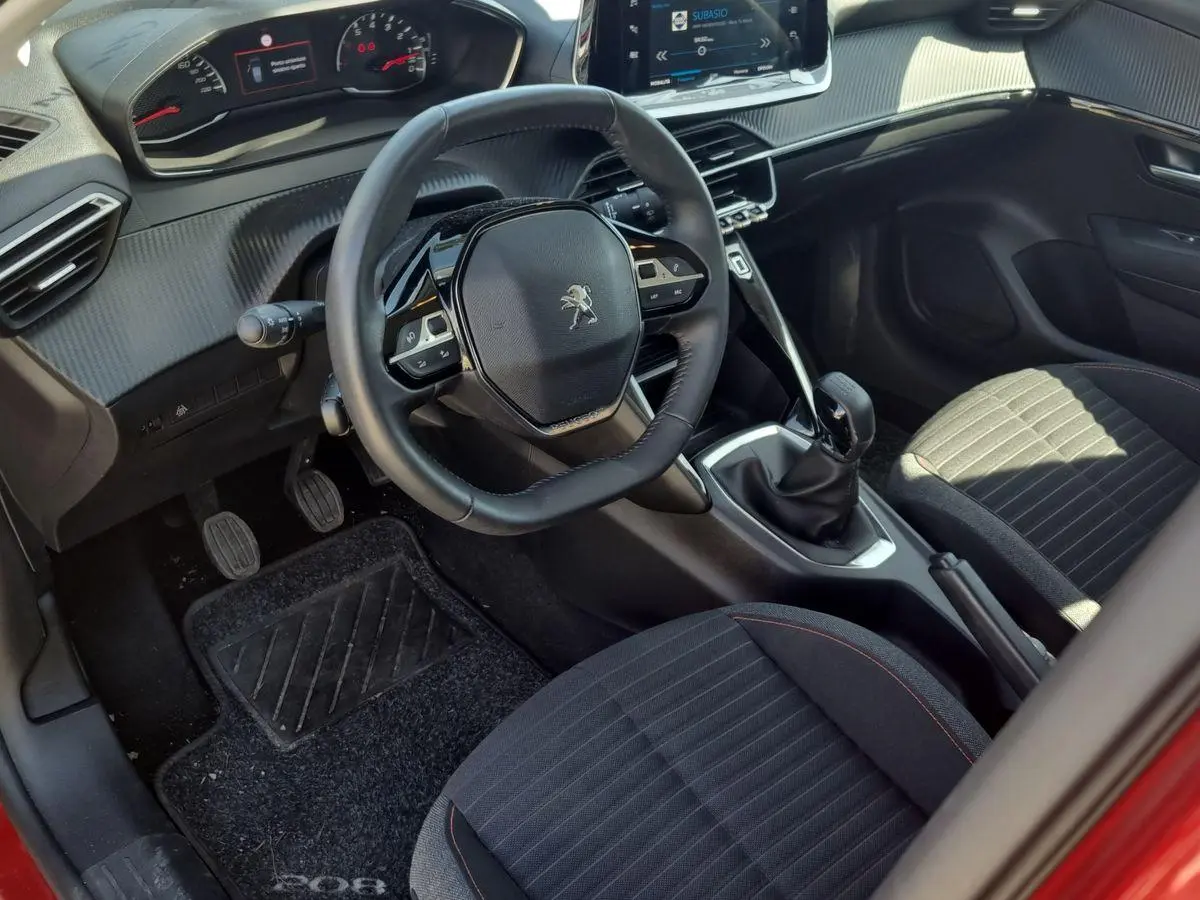 Immagine 9 Peugeot 208