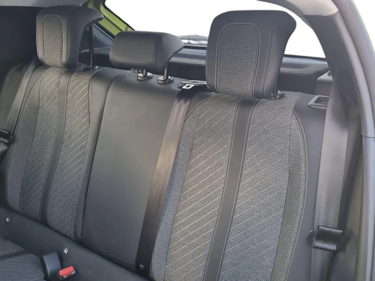 Immagine 13 Peugeot 208