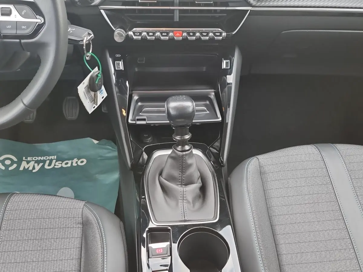 Immagine 11 Peugeot 208